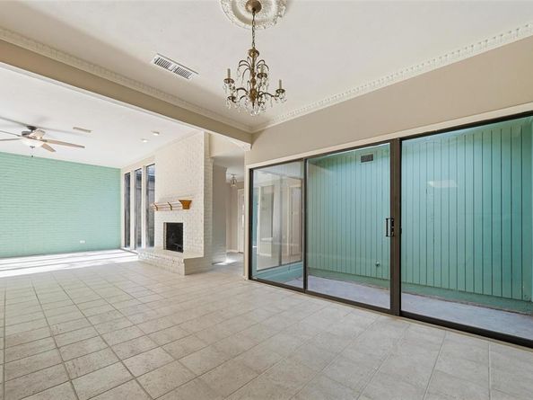 3213  Stonehenge Lane , Carrollton Texas 75006