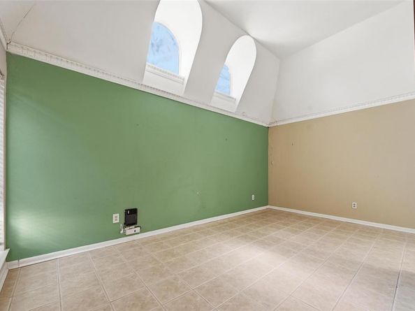 3213  Stonehenge Lane , Carrollton Texas 75006