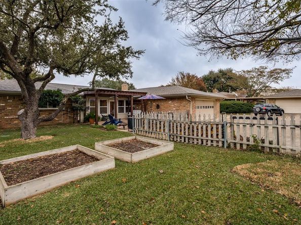 4409  Chedlea Avenue , Fort Worth Texas 76133