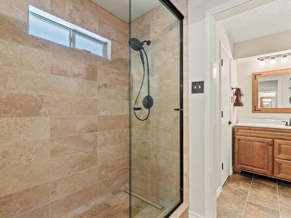 2401  Bluffton Drive , Plano Texas 75075