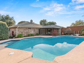 2401  Bluffton Drive , Plano Texas 75075