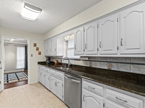 2401  Bluffton Drive , Plano Texas 75075