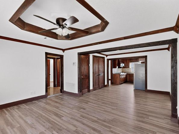 401 E Miller Road , Garland Texas 75041