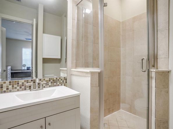 2800  Sandage Avenue  105, Fort Worth Texas 76109