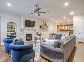 2800  Sandage Avenue  105, Fort Worth Texas 76109