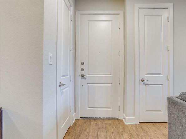 2800  Sandage Avenue  105, Fort Worth Texas 76109