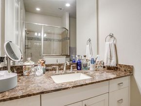 2800  Sandage Avenue  105, Fort Worth Texas 76109