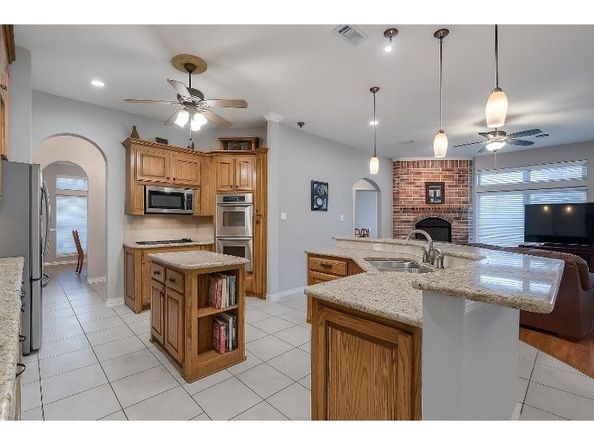 3721 S Lighthouse Hill Lane , Fort Worth Texas 76179