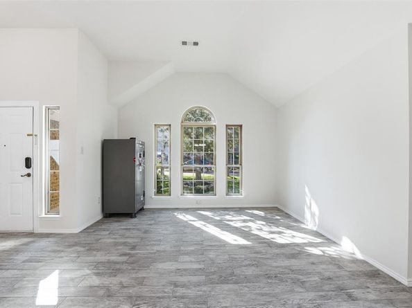 10716  Lipan Trail , Fort Worth Texas 76108