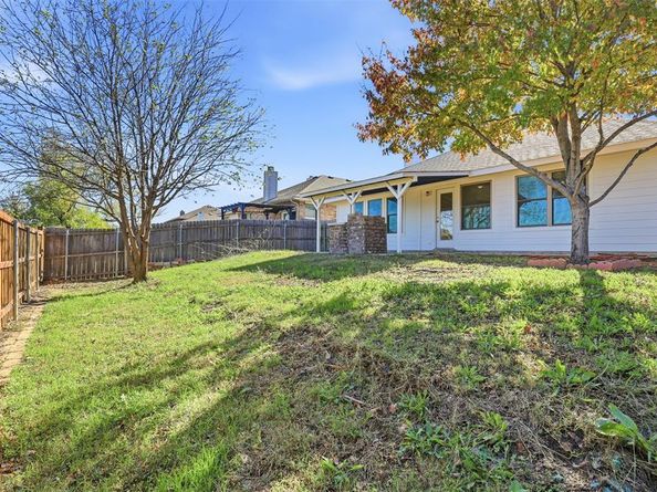 10716  Lipan Trail , Fort Worth Texas 76108