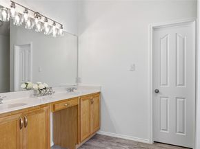 10716  Lipan Trail , Fort Worth Texas 76108