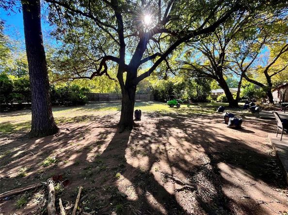 317  Elliott Street , Arlington Texas 76013