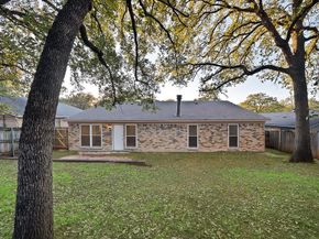 4807  Crestmont Court , Arlington Texas 76017