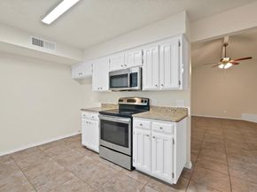 4807  Crestmont Court , Arlington Texas 76017