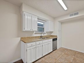 4807  Crestmont Court , Arlington Texas 76017