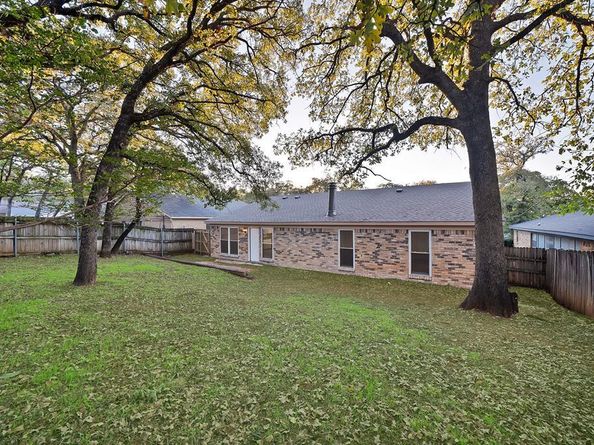 4807  Crestmont Court , Arlington Texas 76017