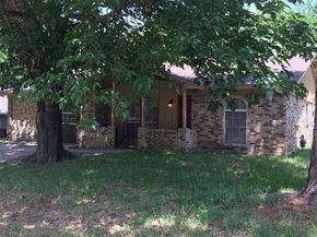 413  Glenhaven Drive , Azle Texas 76020