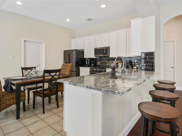 1808  Forsythe Drive , Savannah Texas 76227