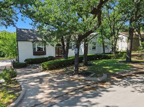 2112  Coral Drive , Arlington Texas 76010