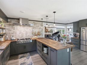 2112  Coral Drive , Arlington Texas 76010