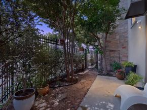 1717  Annex Avenue  201, Dallas Texas 75204