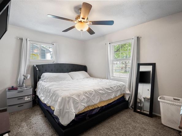 555 W Main Street , Lancaster Texas 75146