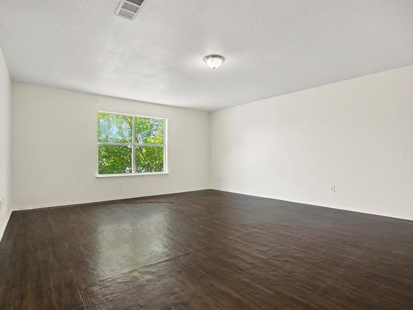 1153  Weaver Street , Cedar Hill Texas 75104
