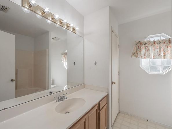 5825  Terra Drive , Arlington Texas 76017