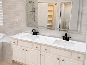4301  Hudson Avenue , Grand Prairie Texas 75052