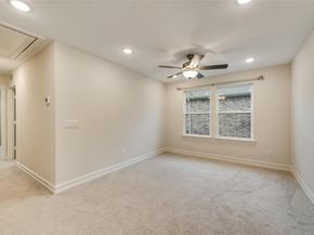 714  Creekwater Lane , Garland Texas 75043