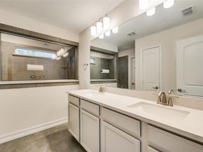 714  Creekwater Lane , Garland Texas 75043