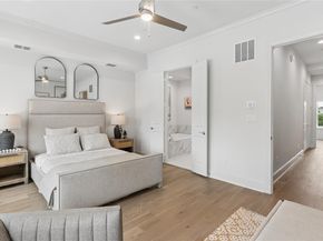 2401  Canton Street  1005, Dallas Texas 75201