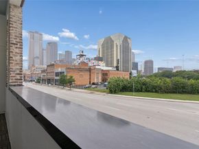 2401  Canton Street  1005, Dallas Texas 75201