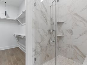 2401  Canton Street  1005, Dallas Texas 75201