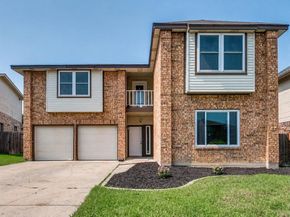 829  Foxridge Drive , Arlington Texas 76017