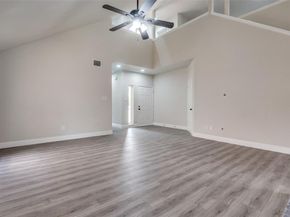 829  Foxridge Drive , Arlington Texas 76017