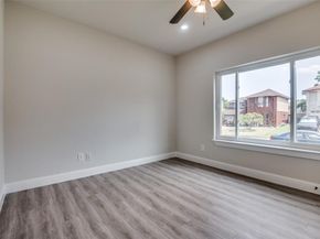 829  Foxridge Drive , Arlington Texas 76017