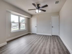 829  Foxridge Drive , Arlington Texas 76017