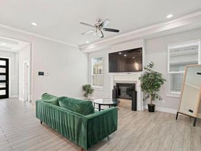 3351  Canada Drive , Dallas Texas 75212