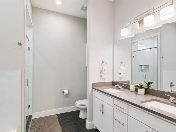 3351  Canada Drive , Dallas Texas 75212