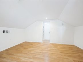 7011  Hammond Avenue , Dallas Texas 75223