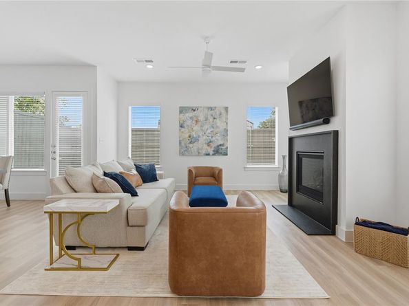 11637  Liberty Commons  , Dallas Texas 75229