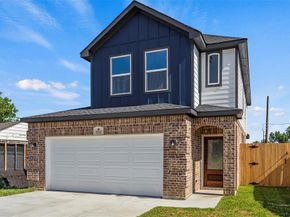 1517  Avenue D  , Fort Worth Texas 76104