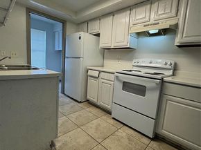 8005  Rothington Road  17, Dallas Texas 75227