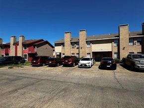 8005  Rothington Road  17, Dallas Texas 75227
