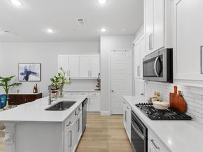 1903  Melinda Lane , Farmers Branch Texas 75234