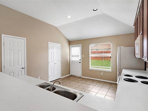 1212  Barrel Run , Fort Worth Texas 76052
