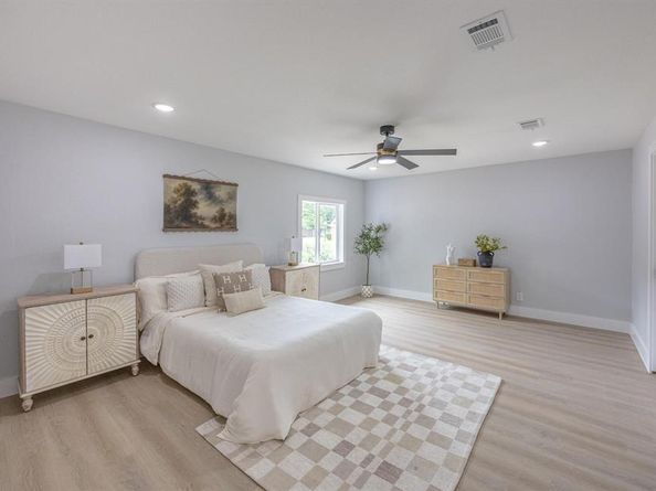 1208  Andrews Street , Arlington Texas 76011