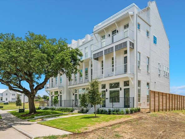 1304 E Crosby Road , Carrollton Texas 75006