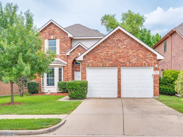 1253  Sandpiper Drive , Aubrey Texas 76227